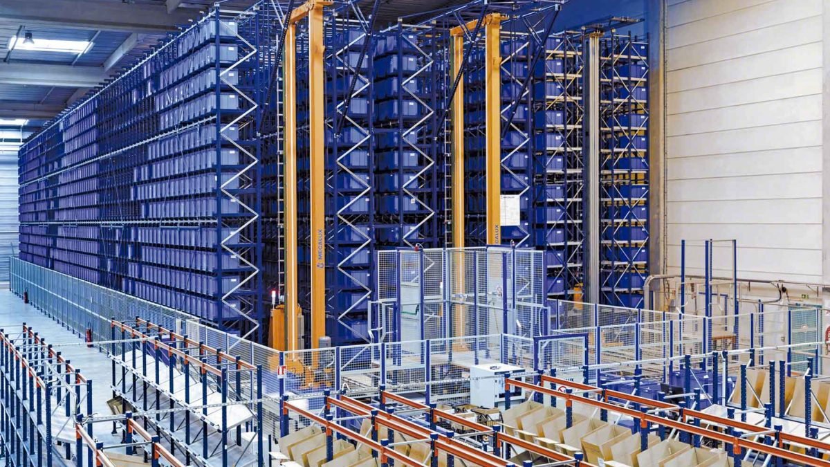 automated warehouse system(AS/RS) by Zawaya for high-density warehouse efficiency.
